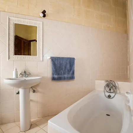 Holiday With Private Pool And Views Hébergement de vacances