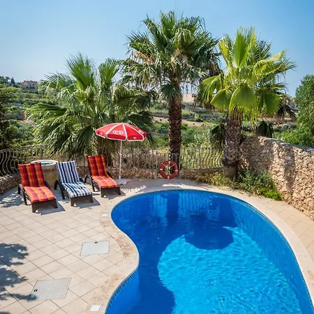 Holiday With Private Pool And Views Holiday home Nadur