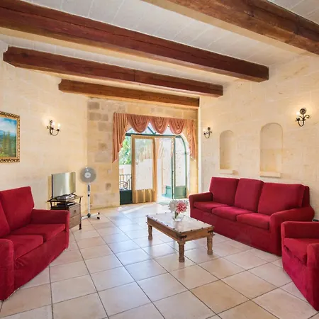 Holiday With Private Pool And Views * Nadur